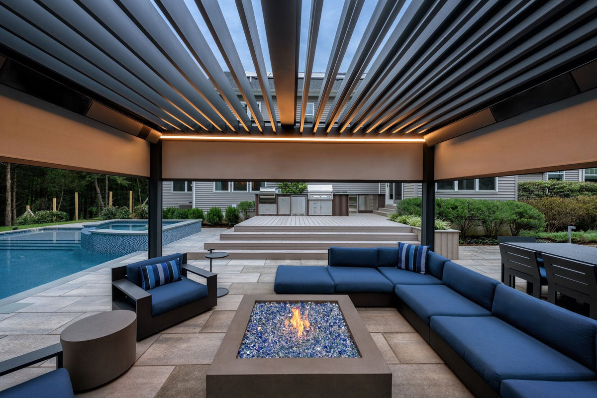 Renson Camargue louvered pergola in a residential outdoor space